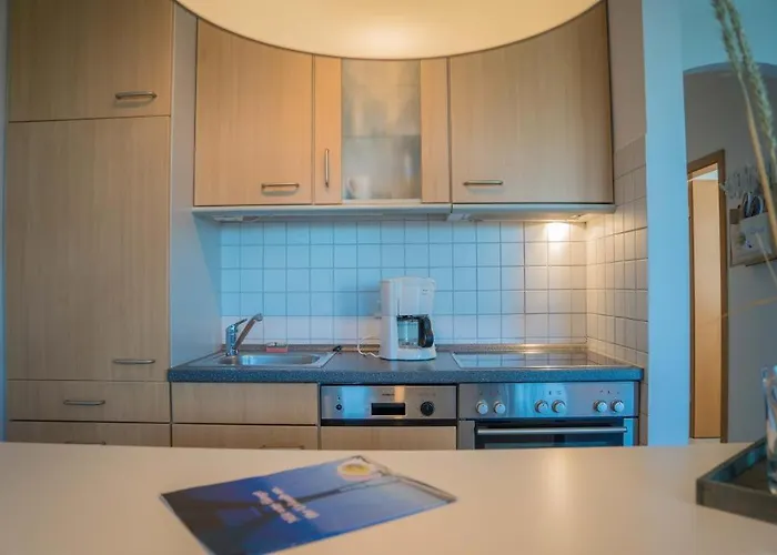 Inselblume 78 - Mit Strandkorb In Burgtiefe *